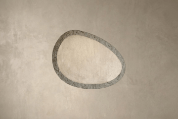 Spiegels met een stenen fineer