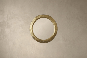 Spiegels met een metalen fineer