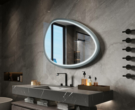 Asymmetrische LED-spiegel met gelakte MDF-lijst L310