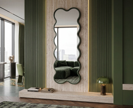 Slanke golvende spiegel in een gelakt VIPER MDF-frame